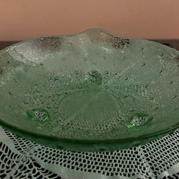 Vintage Green Footed Glass Bowl - Bubble Design -Scalloped Rim -- 1970's - Picture 3 of 3